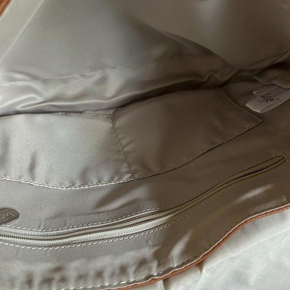 New purse by Thirty One - Picture 5 of 15